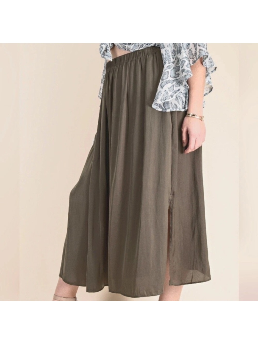 EUC Size 2XL Kori America Plus Olive Green Satin Skirt